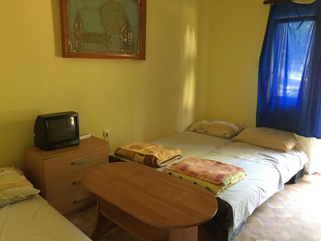 Hotel Matroz Siófok Esterno foto